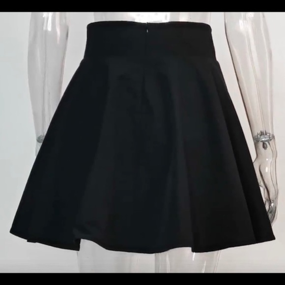 Black Skirt - Picture 2 of 4